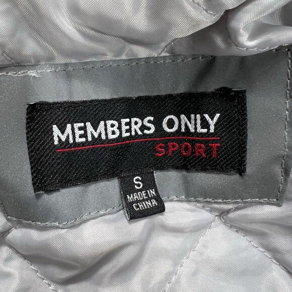 Members Only Pullover Windbreaker Men’s Small Silver Reflective NASA USA Patch - Picture 6 of 9